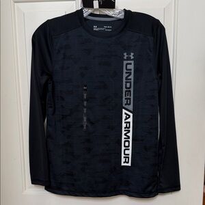 UA Boys long sleeve NWT